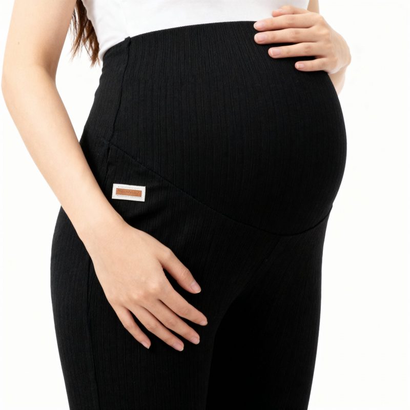 Short rayé de maternité en soie glacée à poche