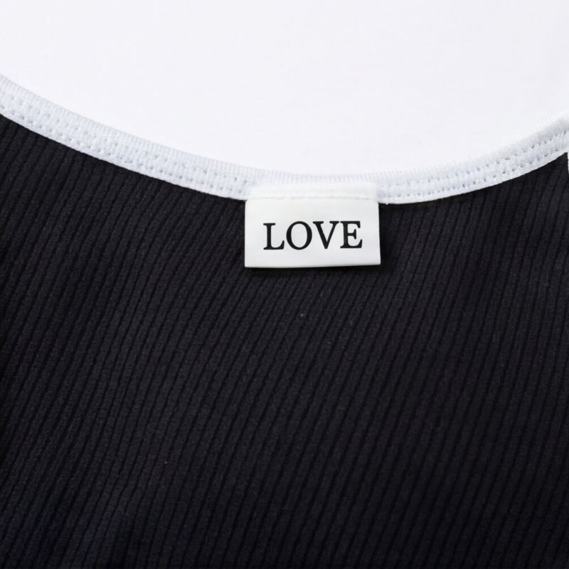 Ensemble lingerie femme : soutien-gorge sans armature et string sexy