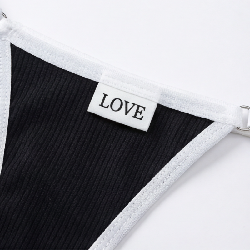 Ensemble lingerie femme : soutien-gorge sans armature et string sexy