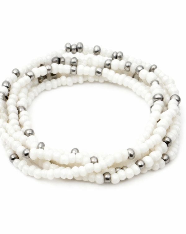 image-generations_ULQ98ShPsi0ES1lPUCGC_DrOCZPsxSpU81TDW04SbWVgVCxl1_f18d23ab-ac80-43e1-9536-1741b2c275f8_original Chaîne de Taille Africaine Perlée