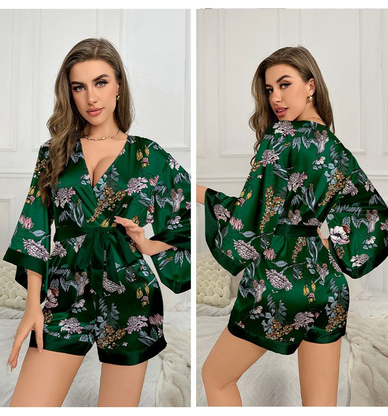 model3d Robe de nuit en satin à imprimé floral