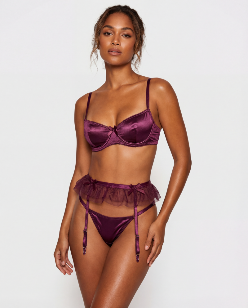 image-generations_ULQ98ShPsi0ES1lPUCGC_DrOCZPsxSpU81TDW04SbWVgVCxl1_5db24a08-af8d-4077-a971-c0c799ea8d34_original Soutien-gorge et culotte sexy en dentelle